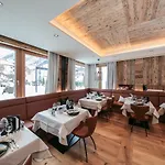 Hotel Tirol 4*