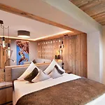 Hotel Tirol 4*