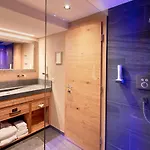 Tirol 4*