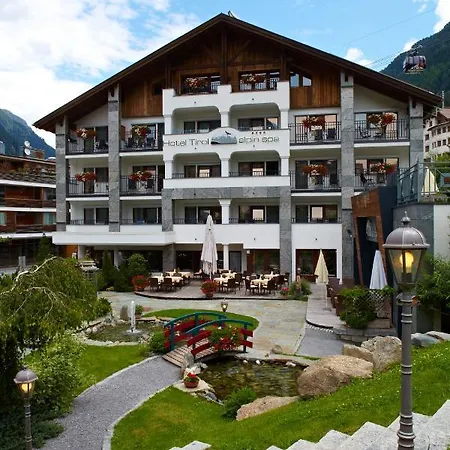 Tirol Hotel 4*