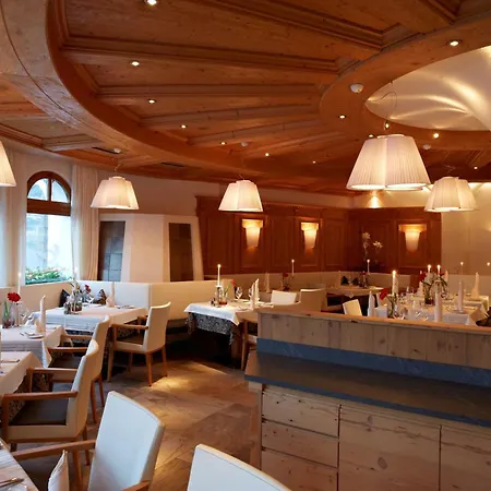Hotel Tirol