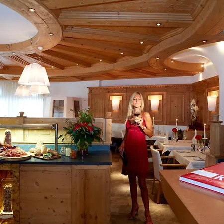 Tirol 4* イシュグル