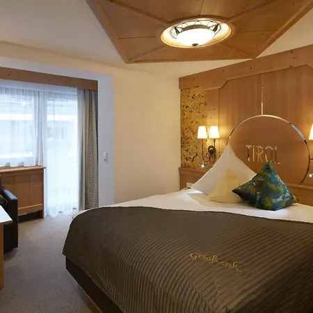 Hotel Tirol 4*
